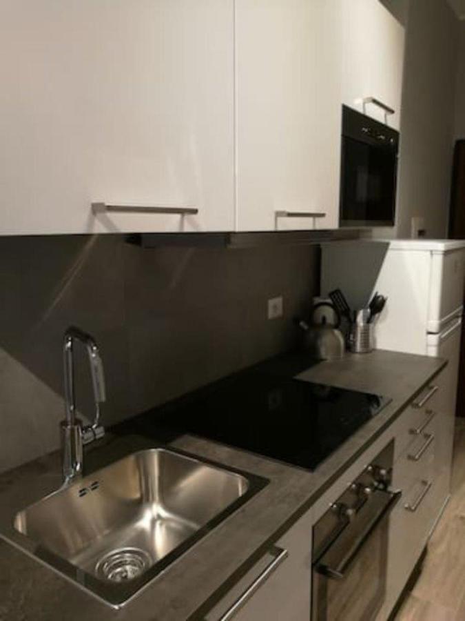 Appartamento Con Grande Terrazzo In Via Lomellina - Lome 527 Mediolan Zewnętrze zdjęcie