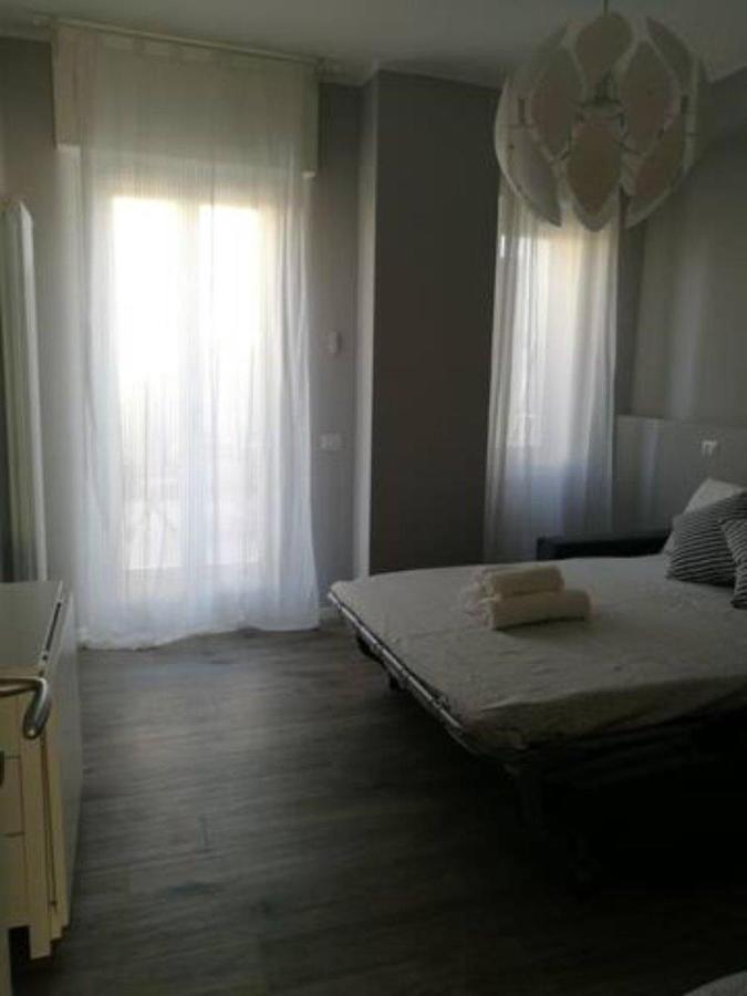 Appartamento Con Grande Terrazzo In Via Lomellina - Lome 527 Mediolan Zewnętrze zdjęcie
