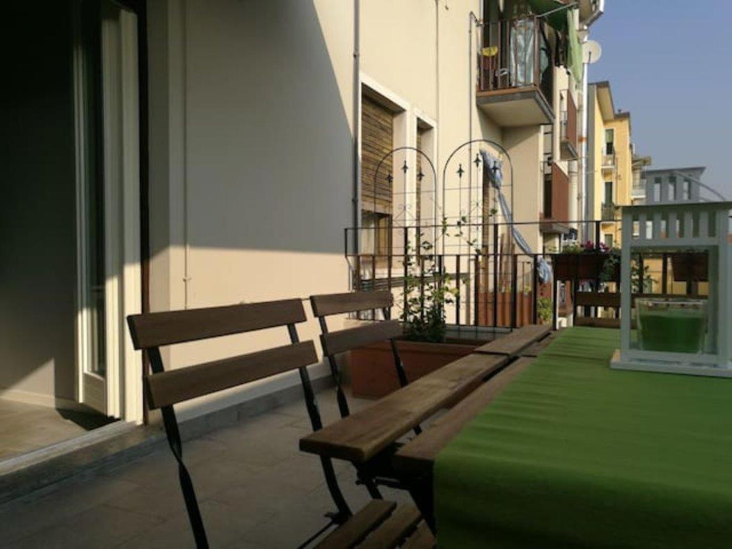 Appartamento Con Grande Terrazzo In Via Lomellina - Lome 527 Mediolan Zewnętrze zdjęcie