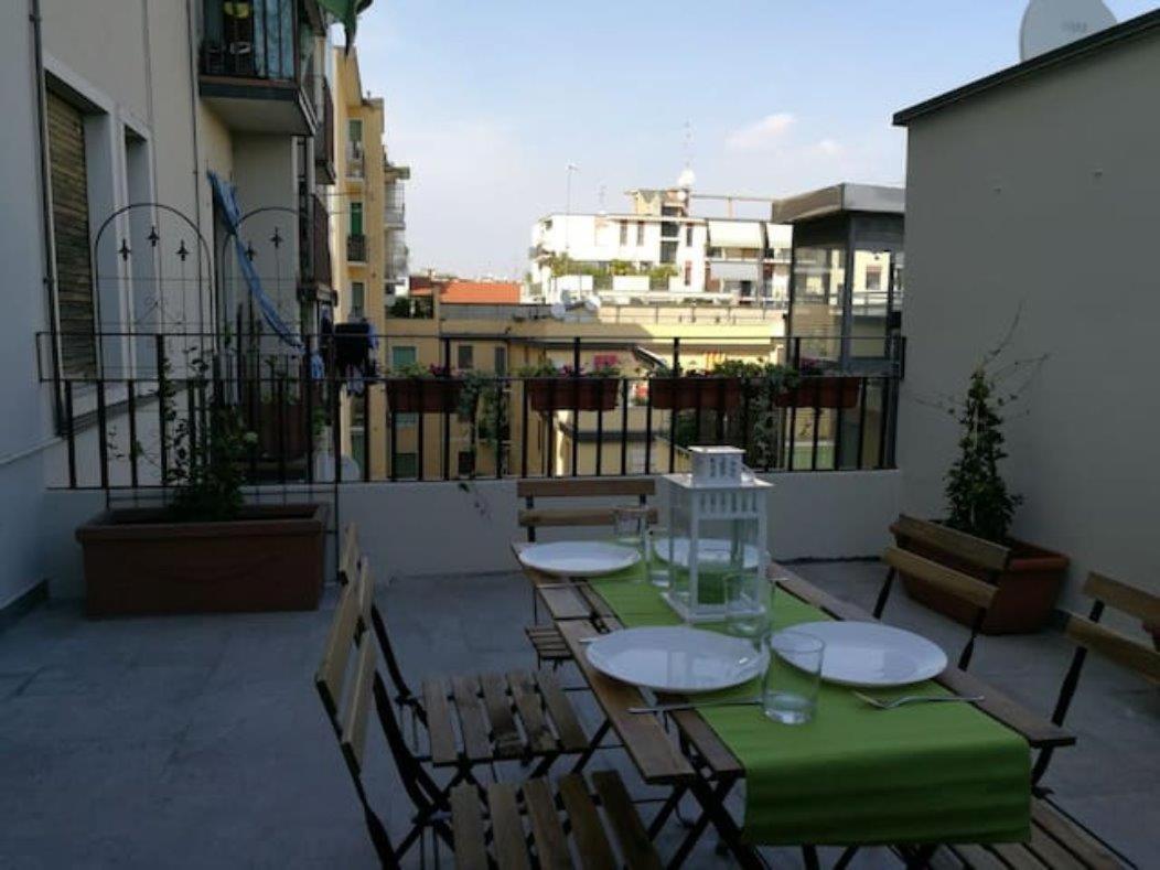 Appartamento Con Grande Terrazzo In Via Lomellina - Lome 527 Mediolan Zewnętrze zdjęcie